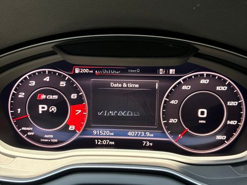 Used 2018 Audi SQ5 Prestige w/ Prestige Package AWD/4WD image 2