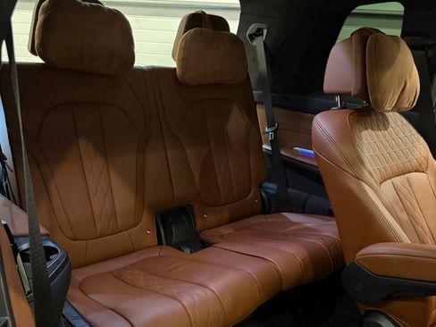 Used 2024 BMW X7 M60i w/ Executive Package AWD/4WD image 16