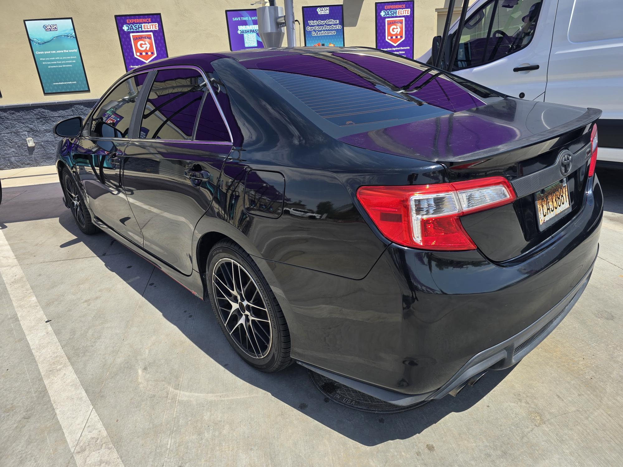 Used 2013 Toyota Camry SE FWD image 8