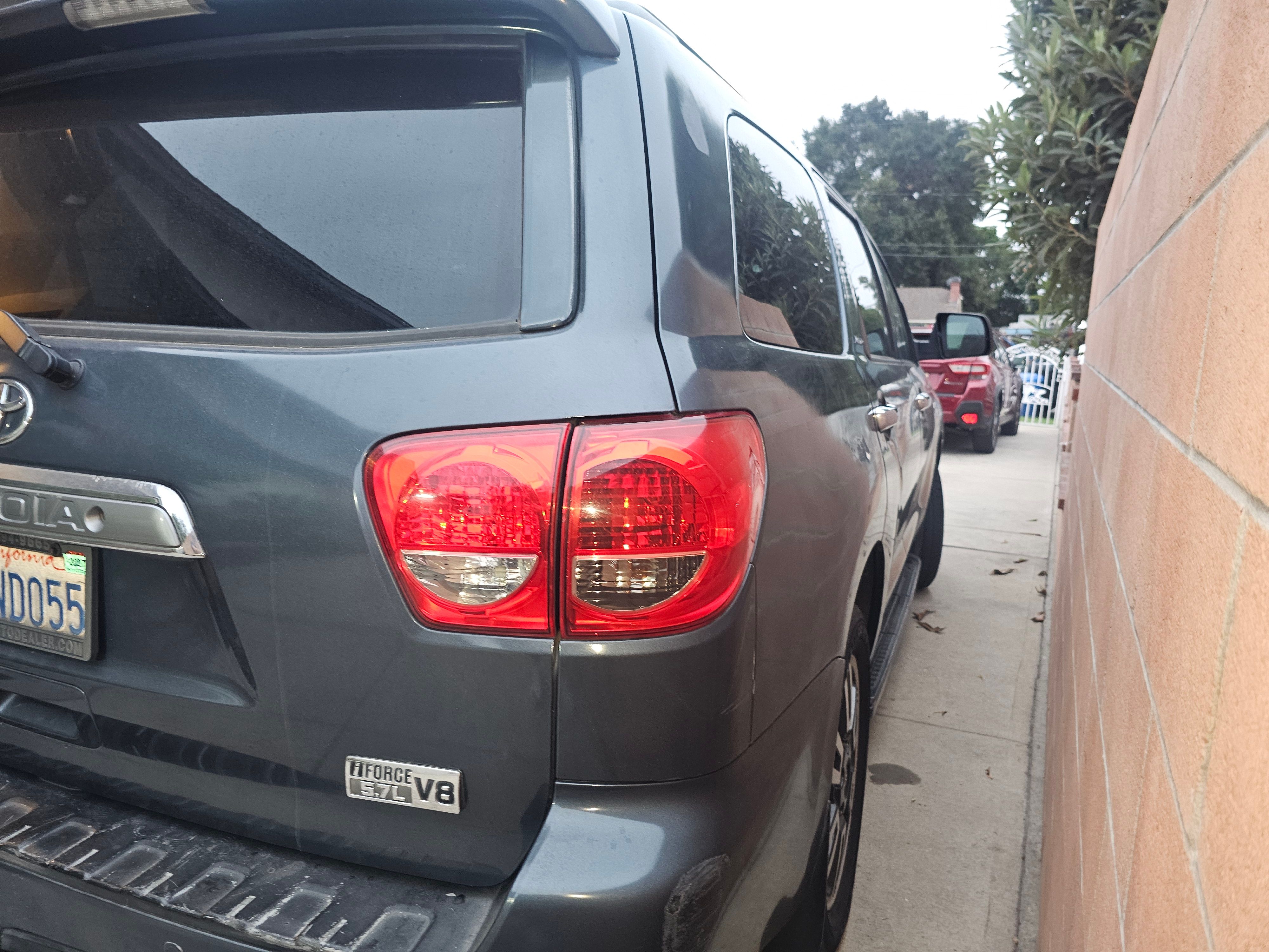 Used 2008 Toyota Sequoia Limited RWD image 4