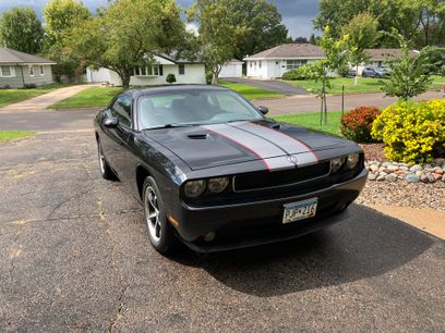 Used 2010 Dodge Challenger SE