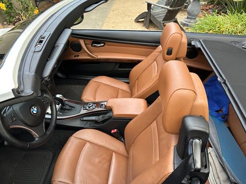 Used 2013 BMW 335i Convertible RWD image 6