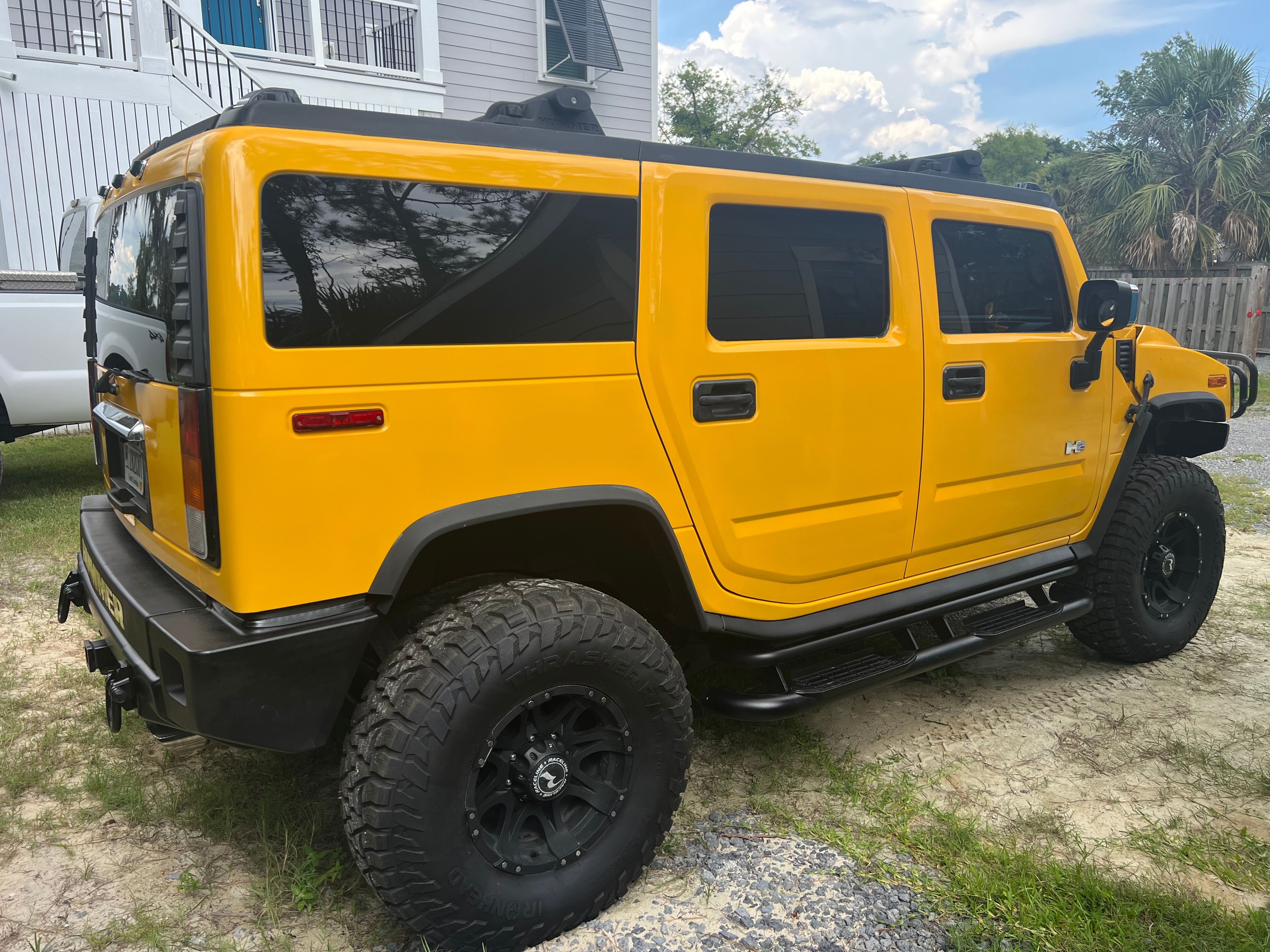 Used 2003 HUMMER H2 w/ Preferred Equipment Group AWD/4WD image 9