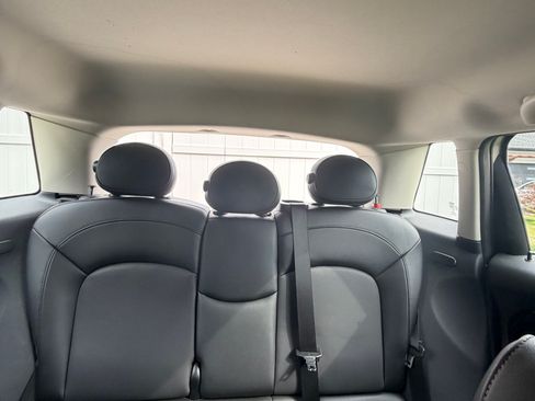 Used 2017 MINI Cooper S FWD image 9