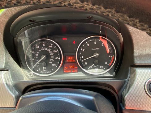 Used 2011 BMW 328i Convertible RWD image 18