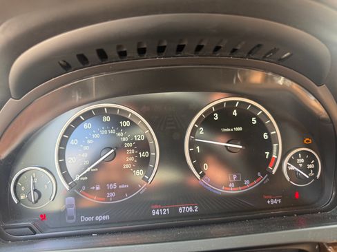 Used 2013 BMW 750i RWD image 11