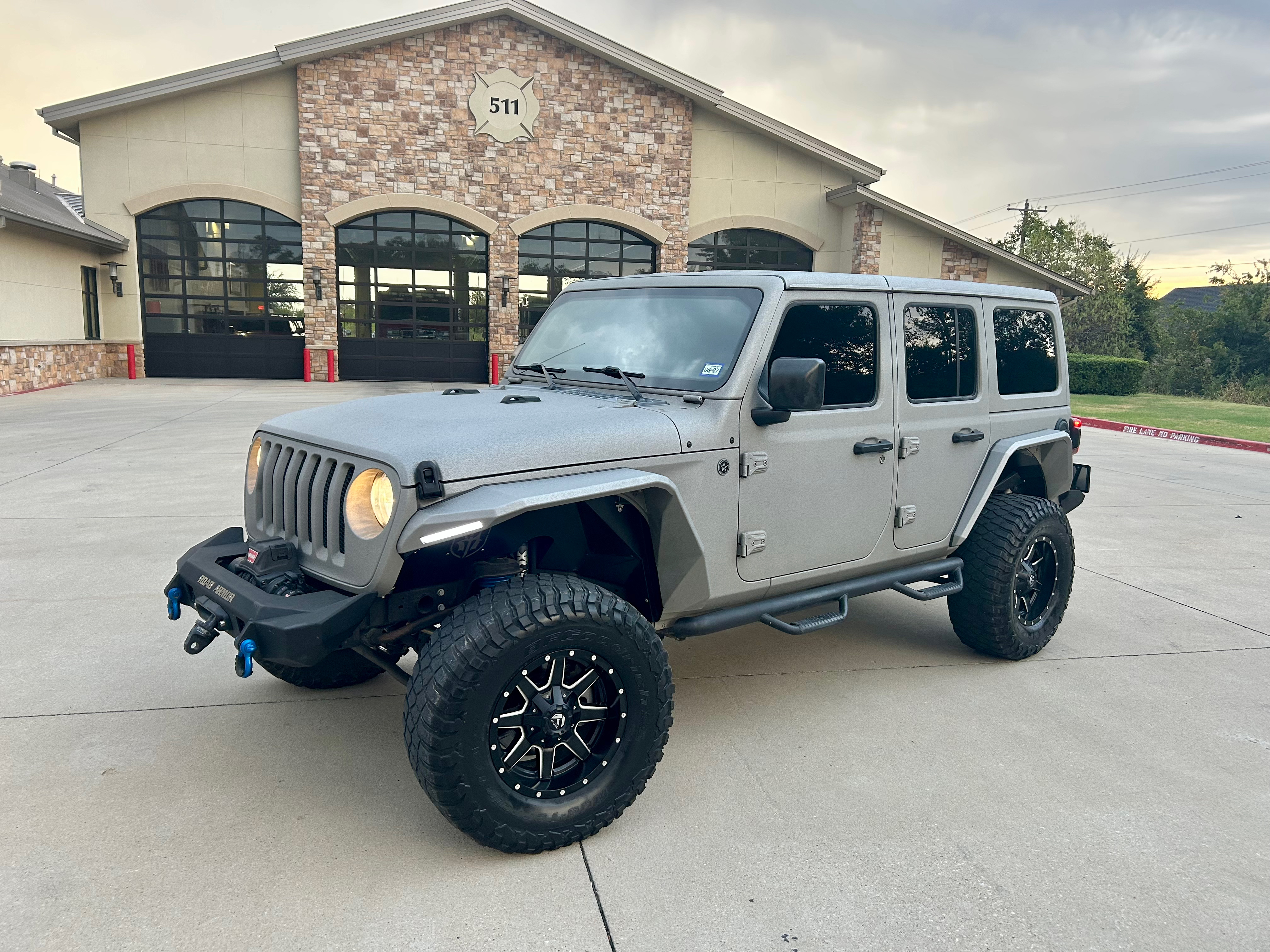 Used 2019 Jeep Wrangler Unlimited Sport S AWD/4WD image 1
