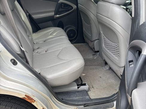 Used 2008 Toyota RAV4 Limited AWD/4WD image 10