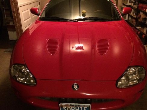 Used 2000 Jaguar XK8 Convertible image 2