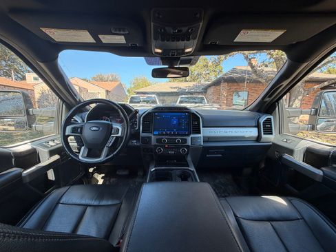 Used 2022 Ford F350 Lariat w/ Lariat Ultimate Package image 12