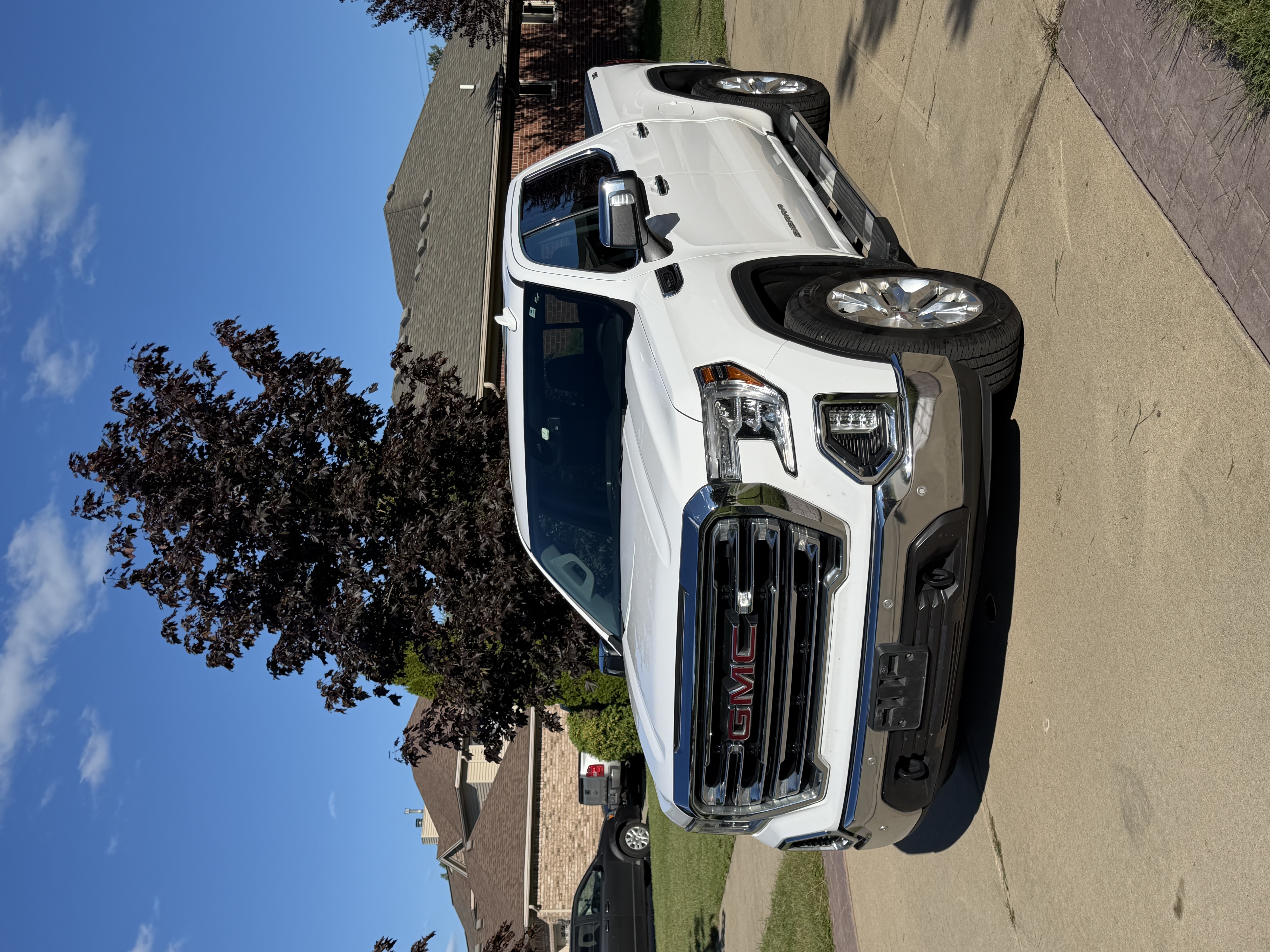 Used 2021 GMC Sierra 1500 SLT w/ SLT Premium Plus Package AWD/4WD image 1