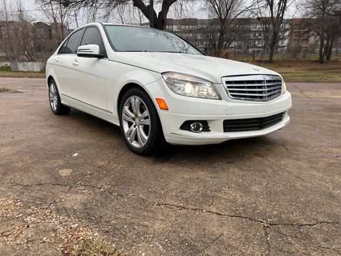Used 2011 Mercedes-Benz C 300 Sedan image 1