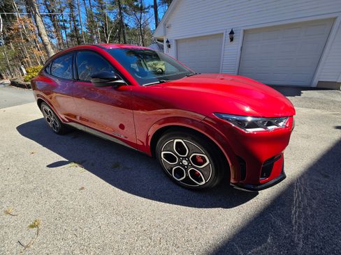 Used 2021 Ford Mustang Mach-E GT image 6
