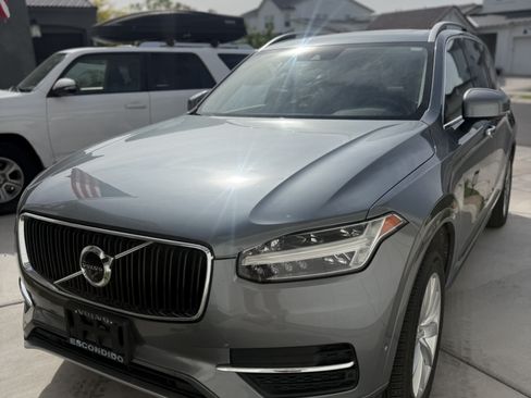 Used 2018 Volvo XC90 T5 Momentum w/ Convenience Package image 2