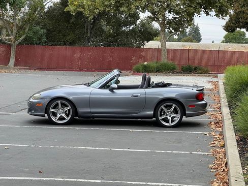 Used 2004 MAZDA MX-5 Miata MAZDASPEED image 13