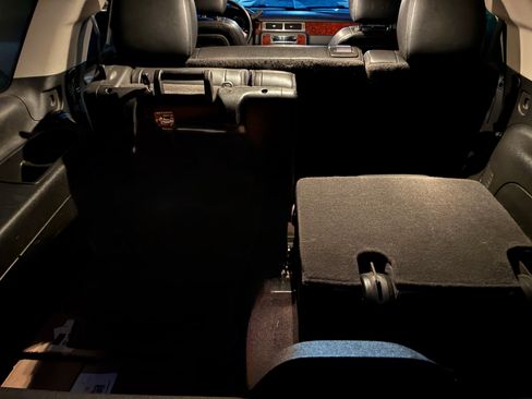 Used 2013 Chevrolet Tahoe LT w/ Luxury Package image 9