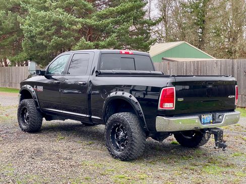 Used 2018 RAM 2500 Laramie image 4