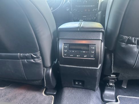 Used 2022 Lexus GX 460 AWD/4WD image 14