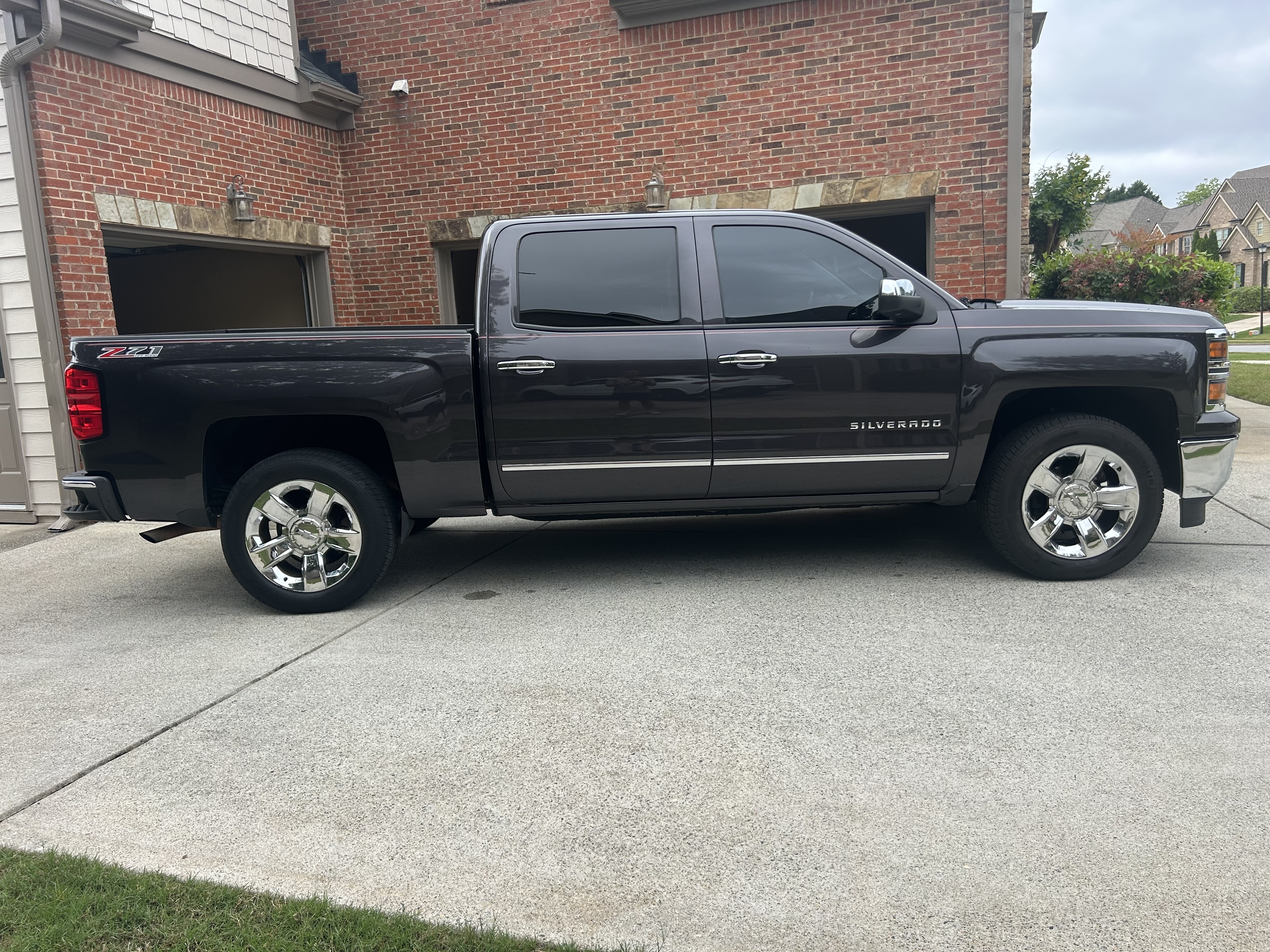 Used 2014 Chevrolet Silverado 1500 LTZ Z71 w/ LTZ Plus Package AWD/4WD image 4