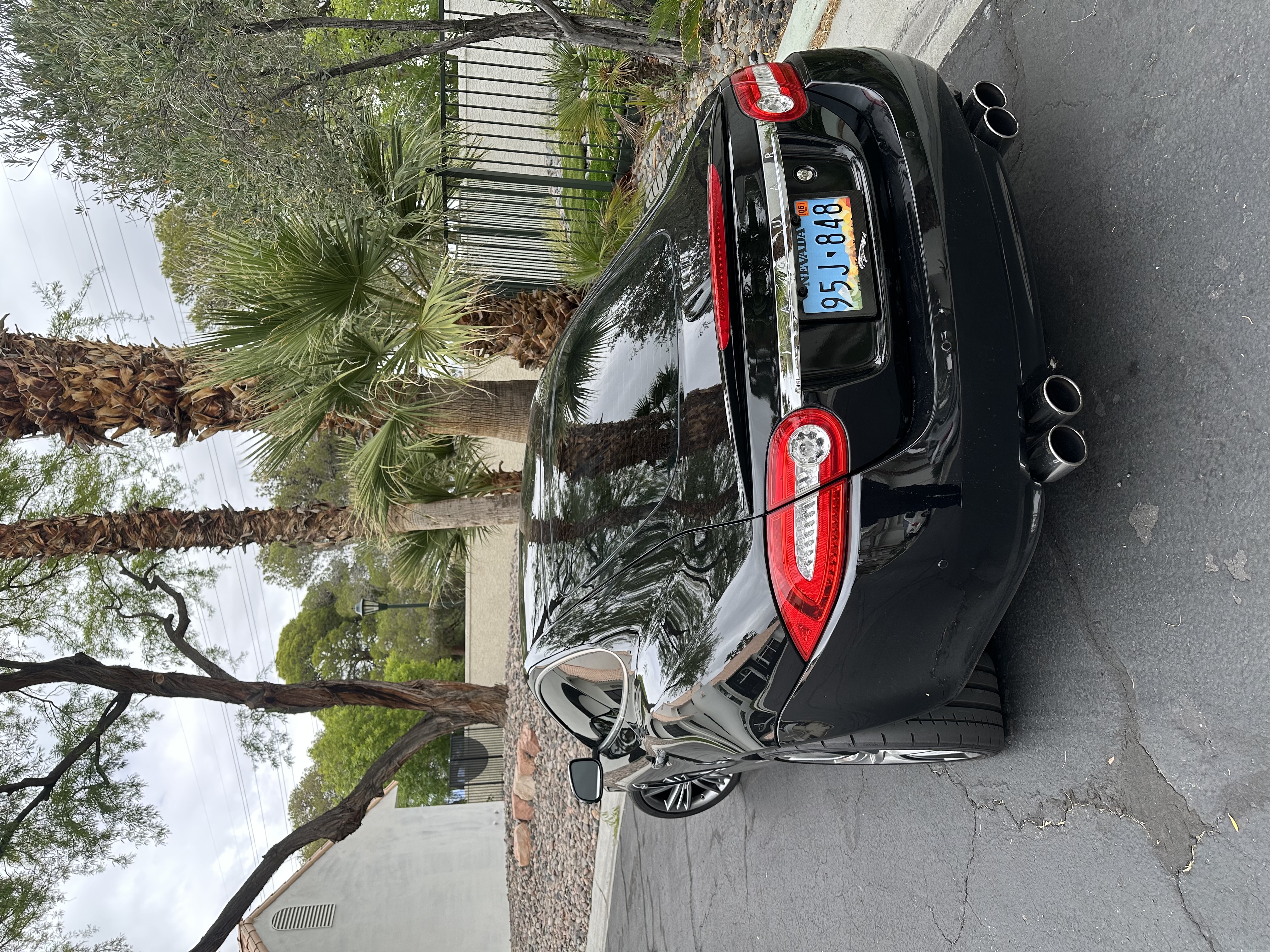 Used 2010 Jaguar XK Coupe RWD image 11