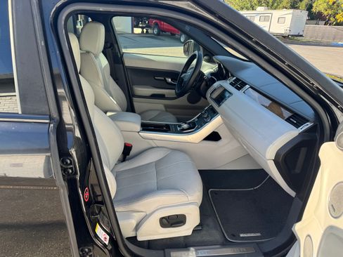 Used 2015 Land Rover Range Rover Evoque Prestige image 15