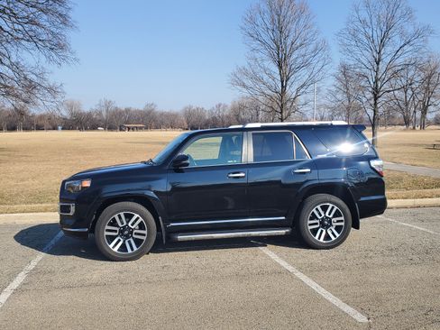 Used 2016 Toyota 4Runner Limited image 5