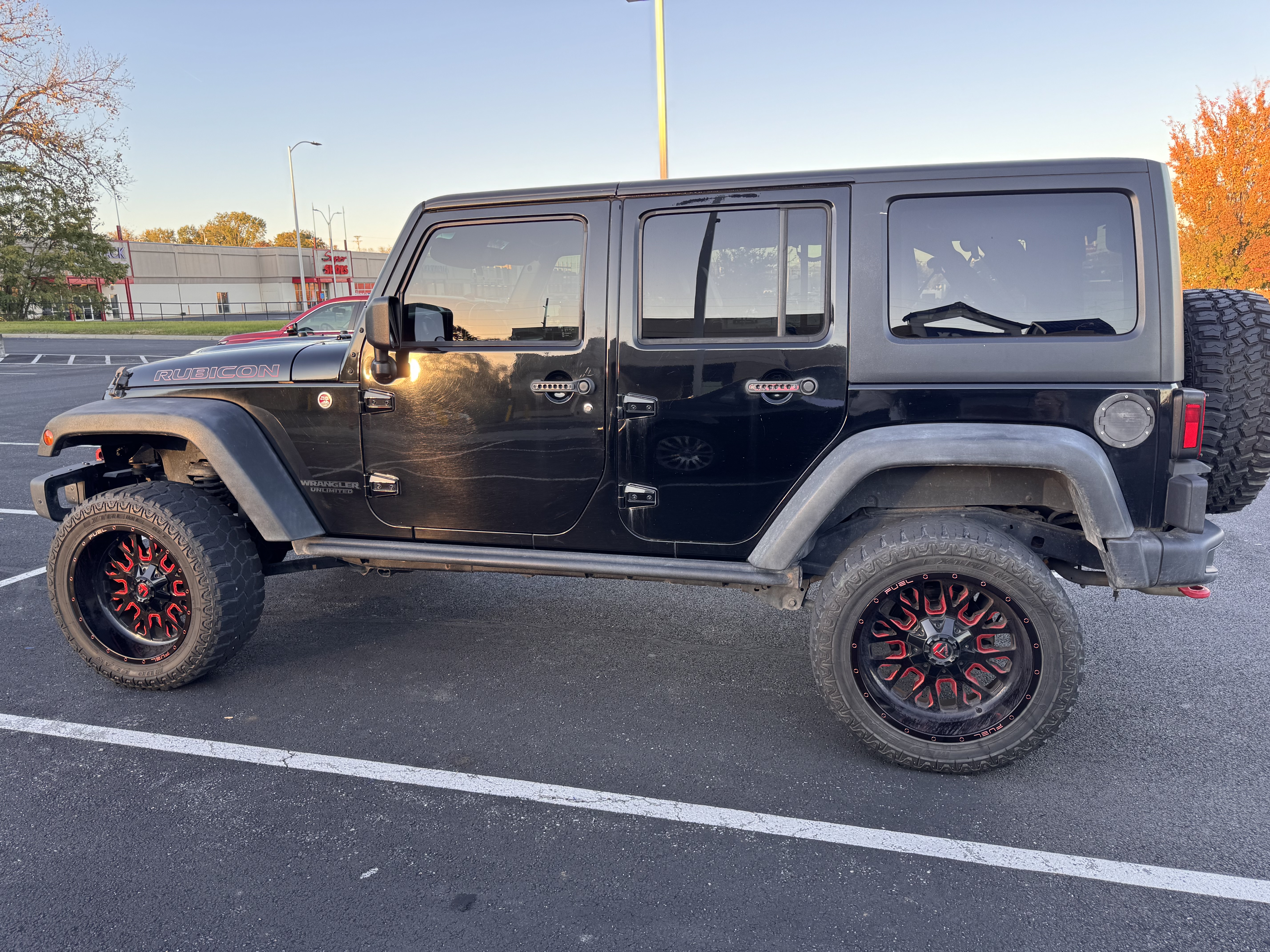 Used 2014 Jeep Wrangler Unlimited Rubicon AWD/4WD image 2