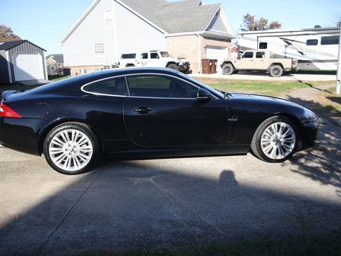 Used 2010 Jaguar XK Coupe RWD image 5