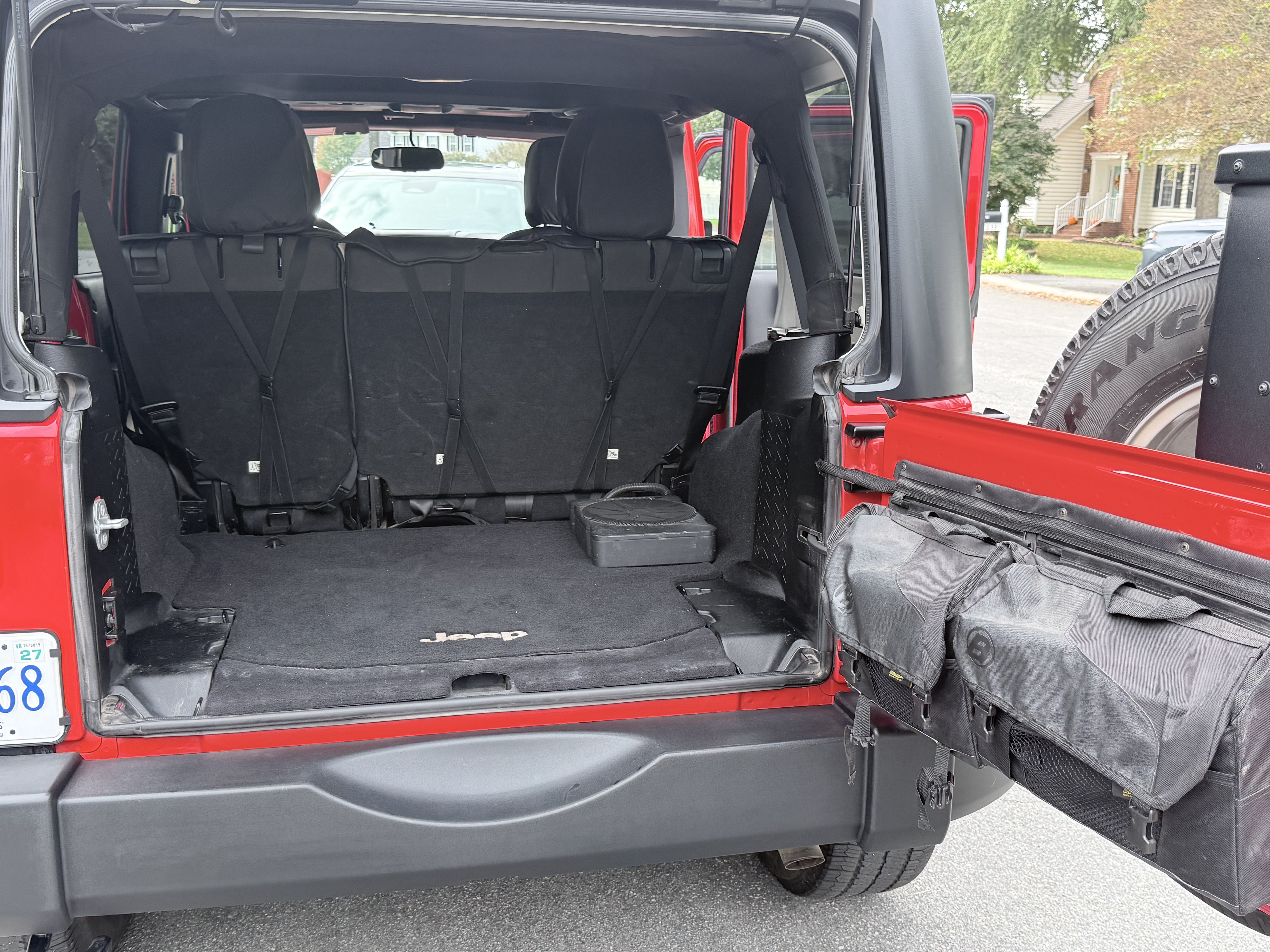 Used 2015 Jeep Wrangler Unlimited Sport w/ Quick Order Package 24S AWD/4WD image 11