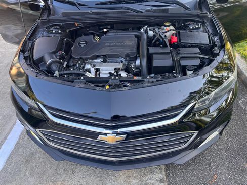 Used 2018 Chevrolet Malibu LT image 15