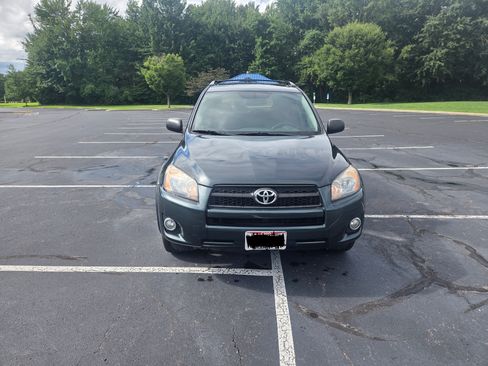 Used 2010 Toyota RAV4 Sport AWD/4WD image 2