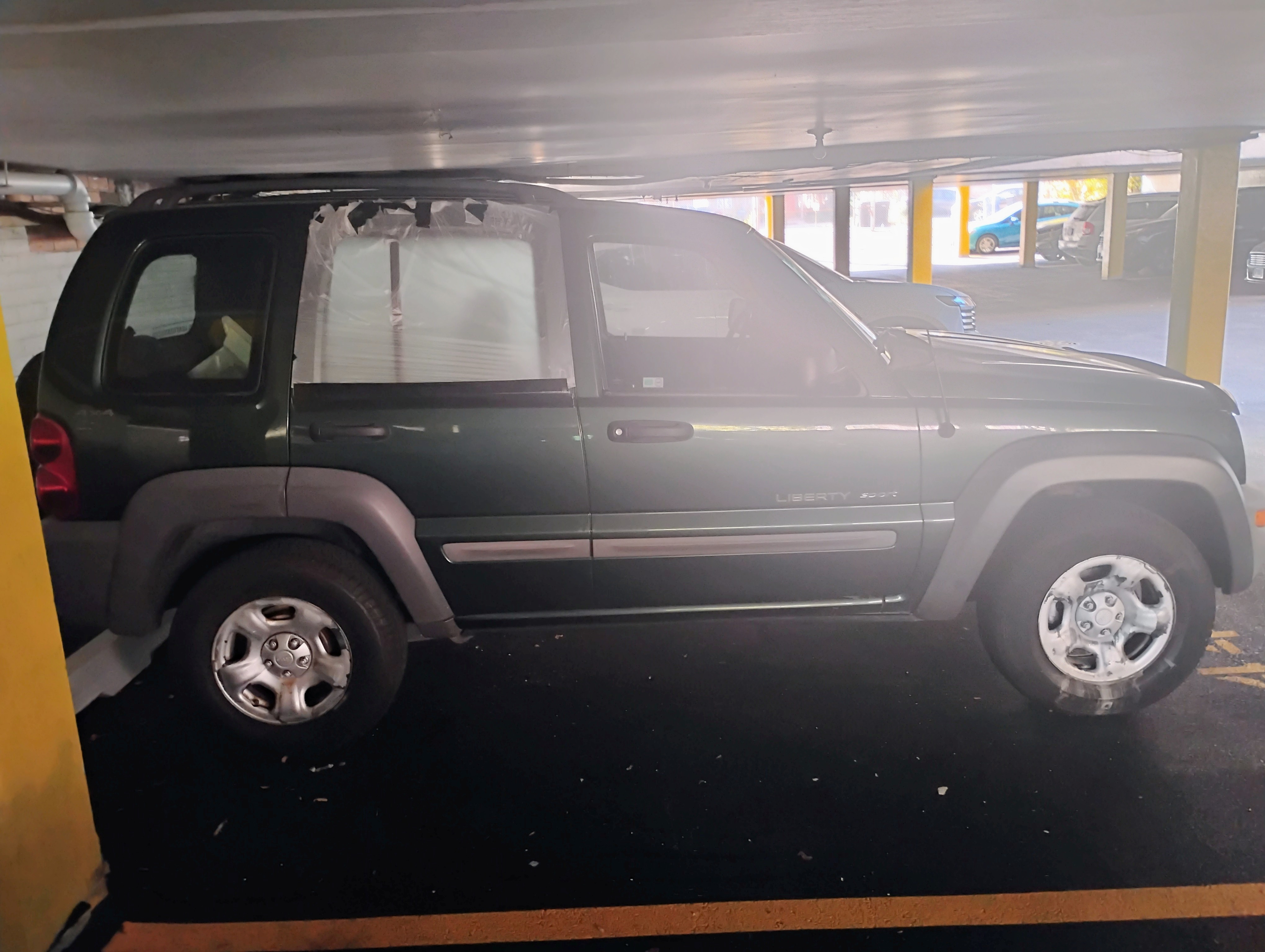 Used 2002 Jeep Liberty Sport AWD/4WD image 5