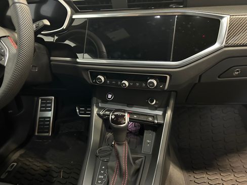 Used 2025 Audi Q3 2.0T Premium Plus image 5