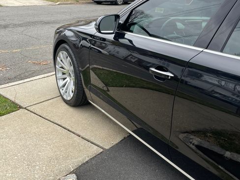 Used 2015 Audi A8 L 4.0T w/ Premium Package image 4