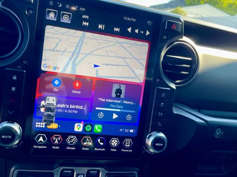 Used 2018 Jeep Wrangler Unlimited Sport S image 10