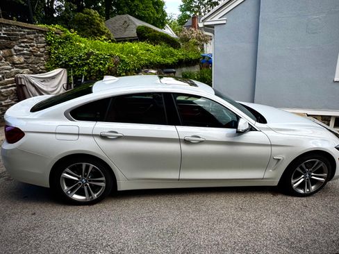 Used 2019 BMW 430i Gran Coupe xDrive w/ Convenience Package AWD/4WD image 2