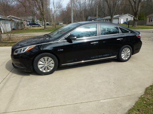Used 2017 Hyundai Sonata SE image 12