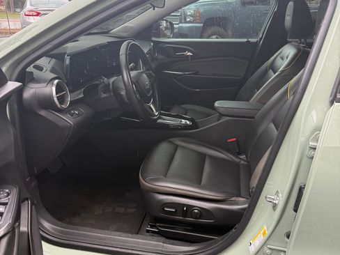 Used 2024 Chevrolet Trax ACTIV w/ Driver Confidence Package FWD image 16