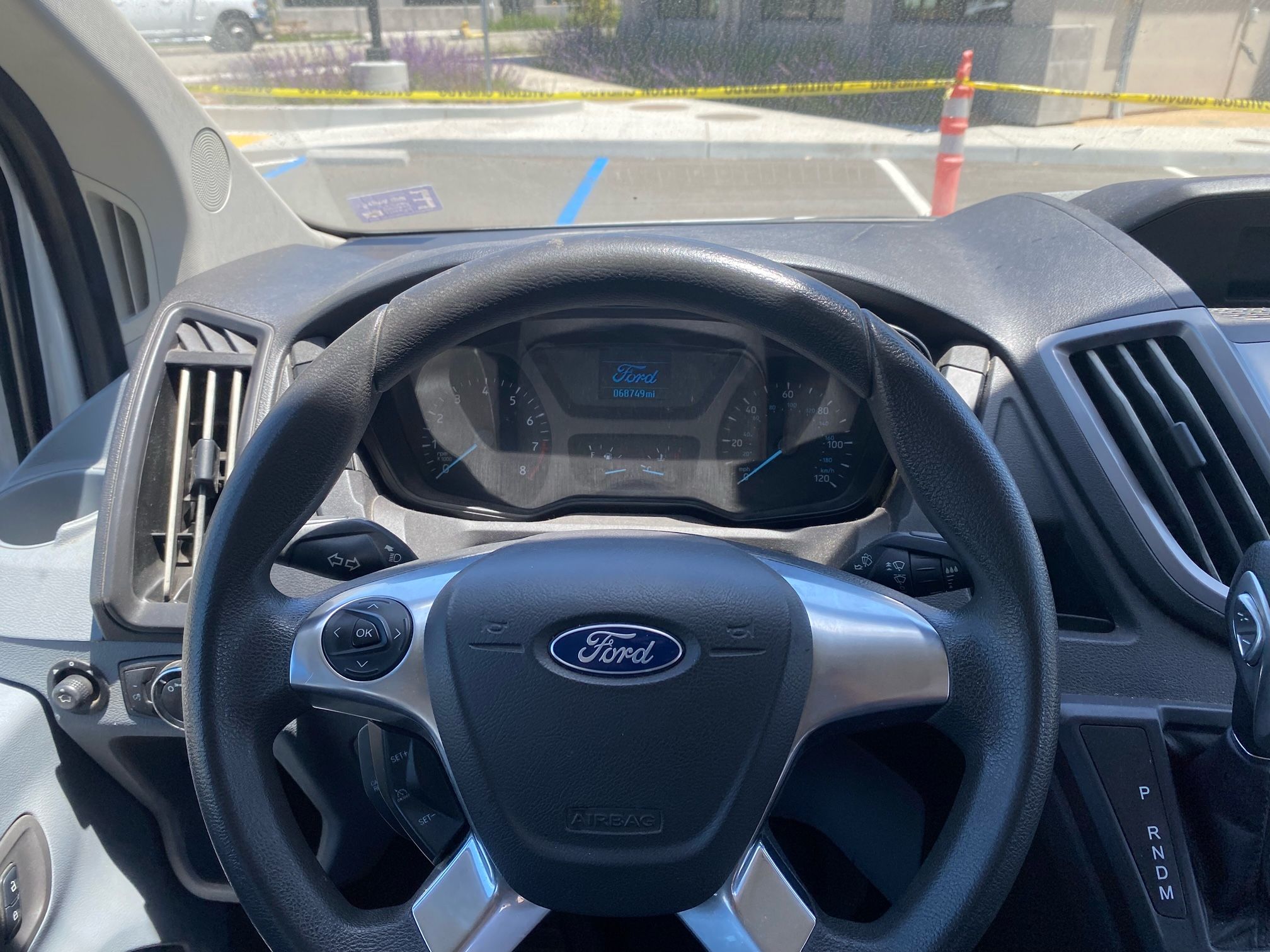 Used 2017 Ford Transit 350 XLT RWD image 5