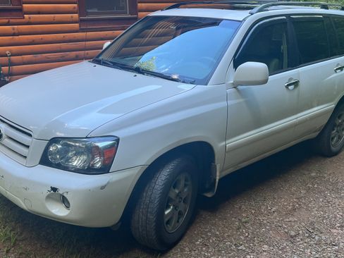 Used 2006 Toyota Highlander 4WD V6 w/ Preferred Pkg image 5