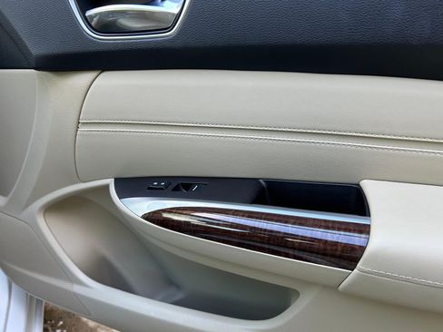 Used 2018 Acura TLX w/ Technology Package image 8