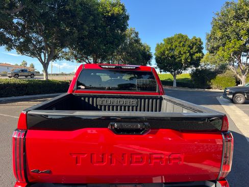 Used 2022 Toyota Tundra Platinum image 8