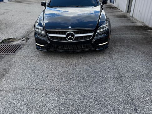 Used 2013 Mercedes-Benz CLS 550 4MATIC image 2