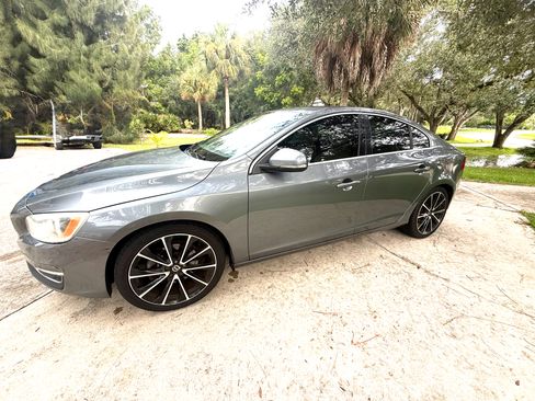 Used 2016 Volvo S60 T5 Premier FWD image 18