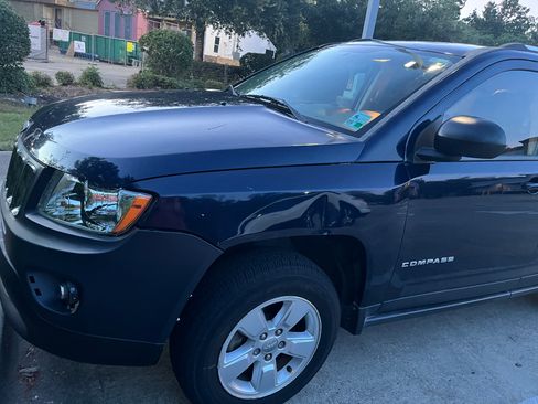 Used 2014 Jeep Compass Sport w/ Power Value Group FWD image 9