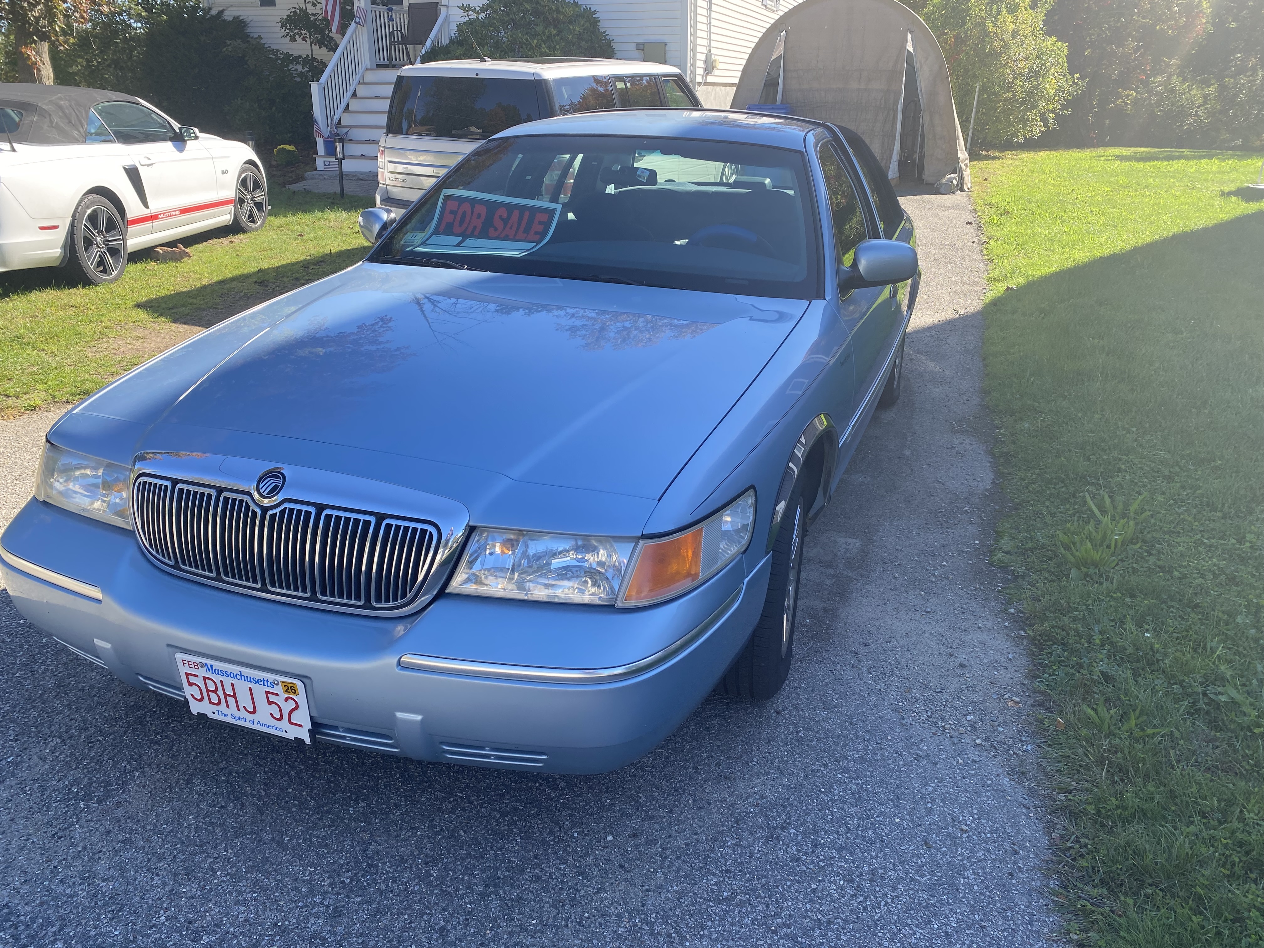 Used 2000 Mercury Grand Marquis GS RWD image 1