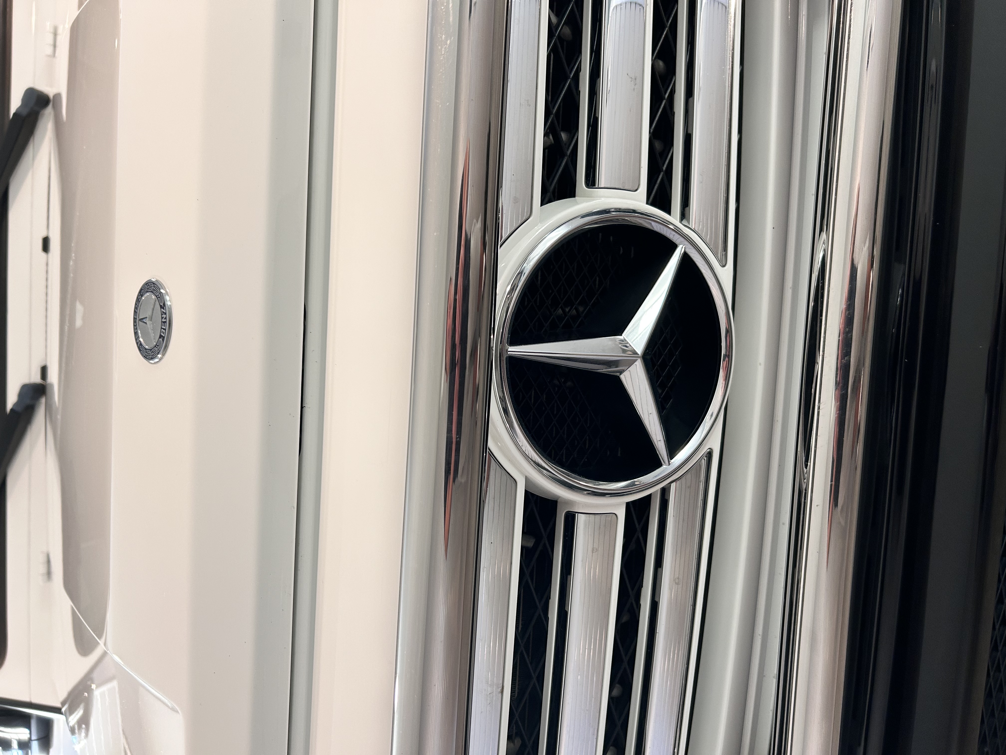 Used 2017 Mercedes-Benz G 550 image 24