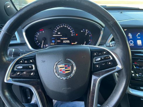 Used 2014 Cadillac SRX Performance w/ Driver Awareness Package image 9