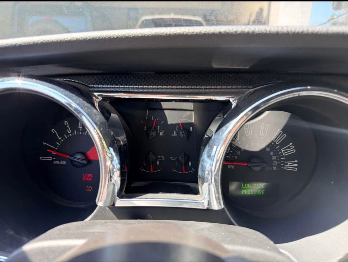 Used 2007 Ford Mustang GT Premium RWD image 5