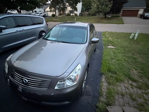 Used 2009 INFINITI G37 x Sedan AWD/4WD image 2